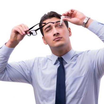 Can dry eyes cause blurred vision